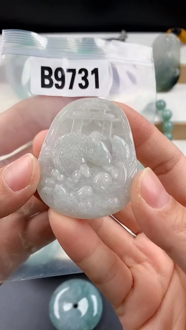 颈饰未镶嵌翡翠天然翡翠吊坠挂件