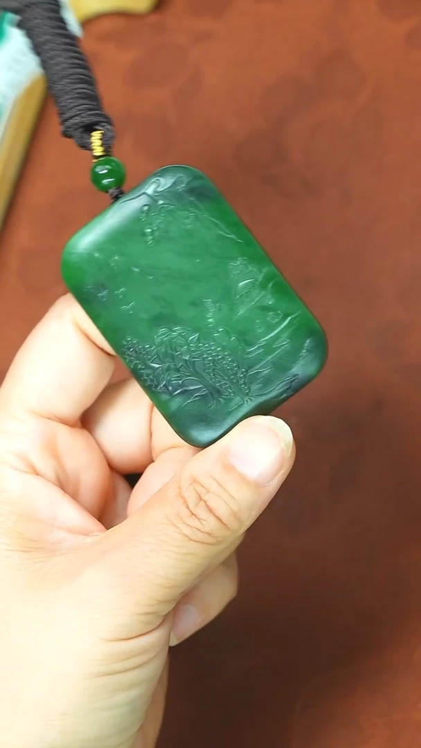 颈饰未镶嵌和田玉黄****茶吊坠