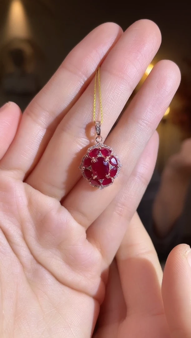 银S925镶嵌颈饰红宝石颈饰