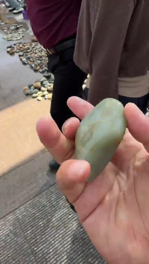 未镶嵌戒指和田玉（糖玉）和田玉