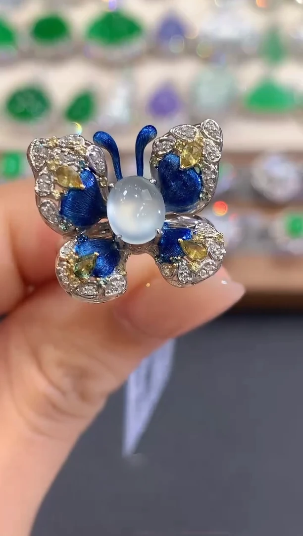 18K金镶嵌戒指翡翠a81