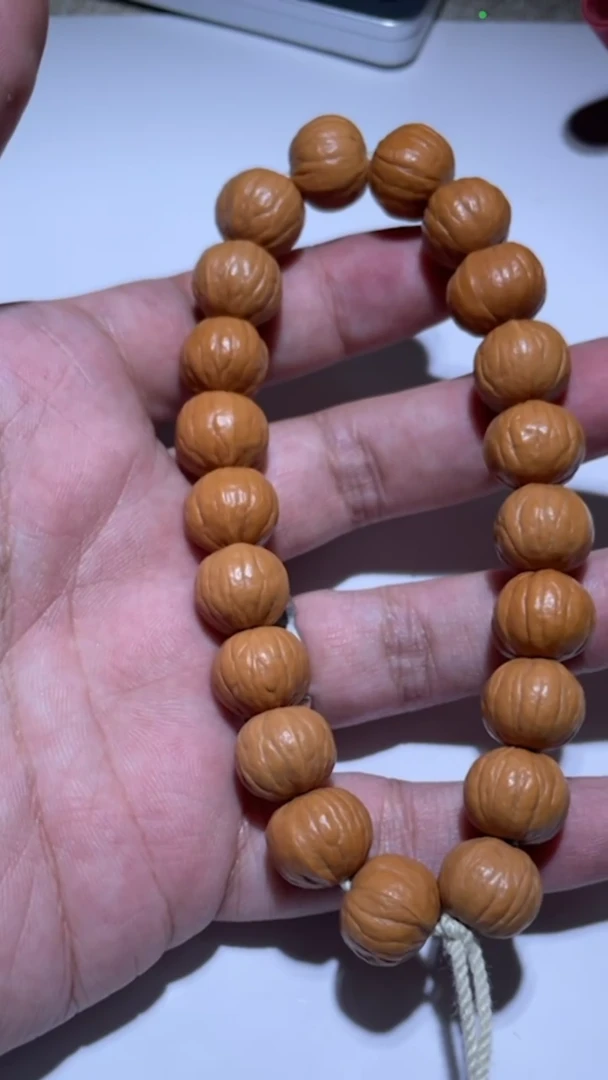 【闪购商品】猴头核桃吊坠  1811-2087