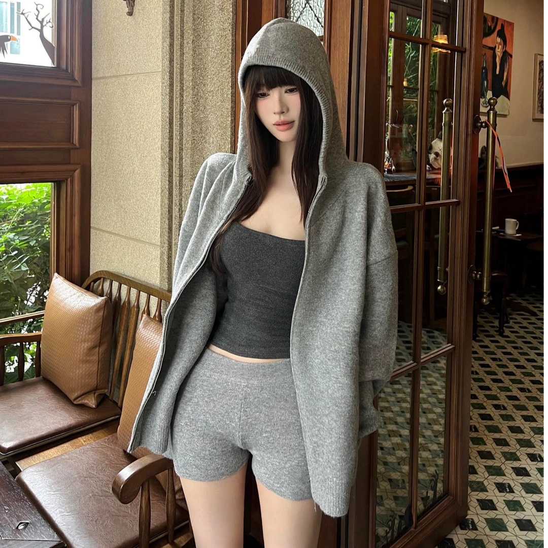 韩式辣妹休闲灰色连帽毛衣开衫女慵懒风拉链宽松百搭短裤两件套潮