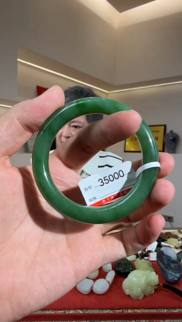 和田玉手镯未镶嵌57+