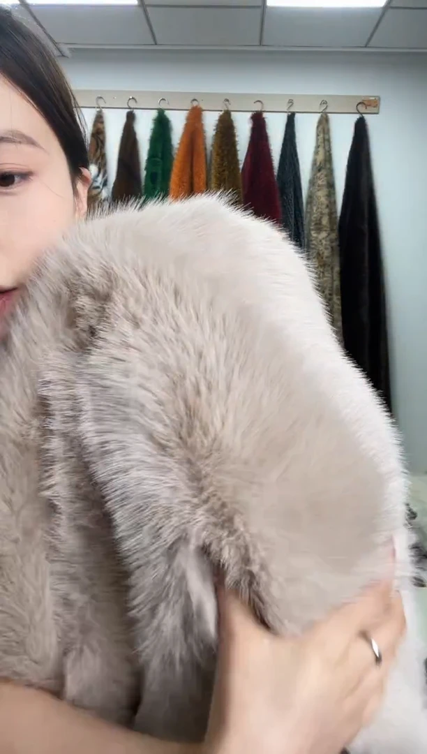 狐狸毛A13，尺寸1.8*2