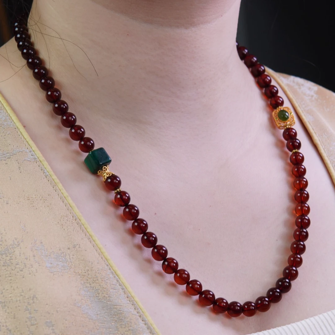 洋羊珠宝-缅甸血珀8+三圈手串一款多戴项链时尚气质百搭手工精美