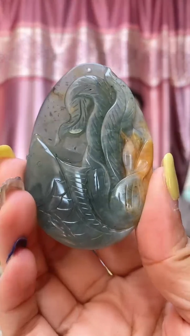 未镶嵌岫玉吊坠