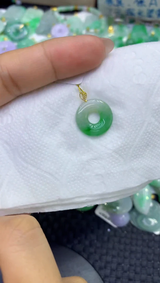 颈饰18K金镶嵌翡翠天然缅甸A货翡翠
