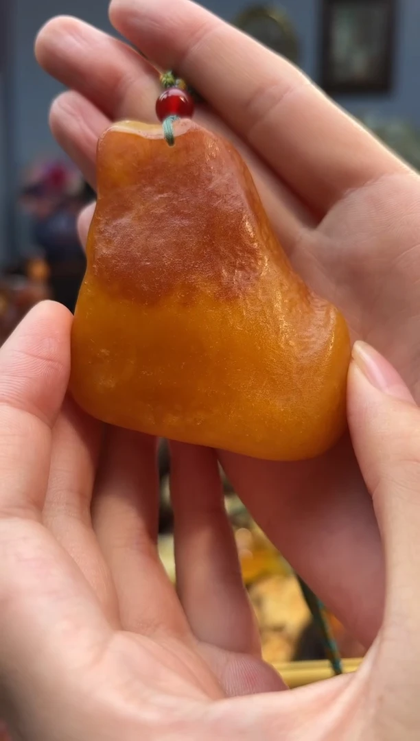 琥珀颈饰未镶嵌吊坠