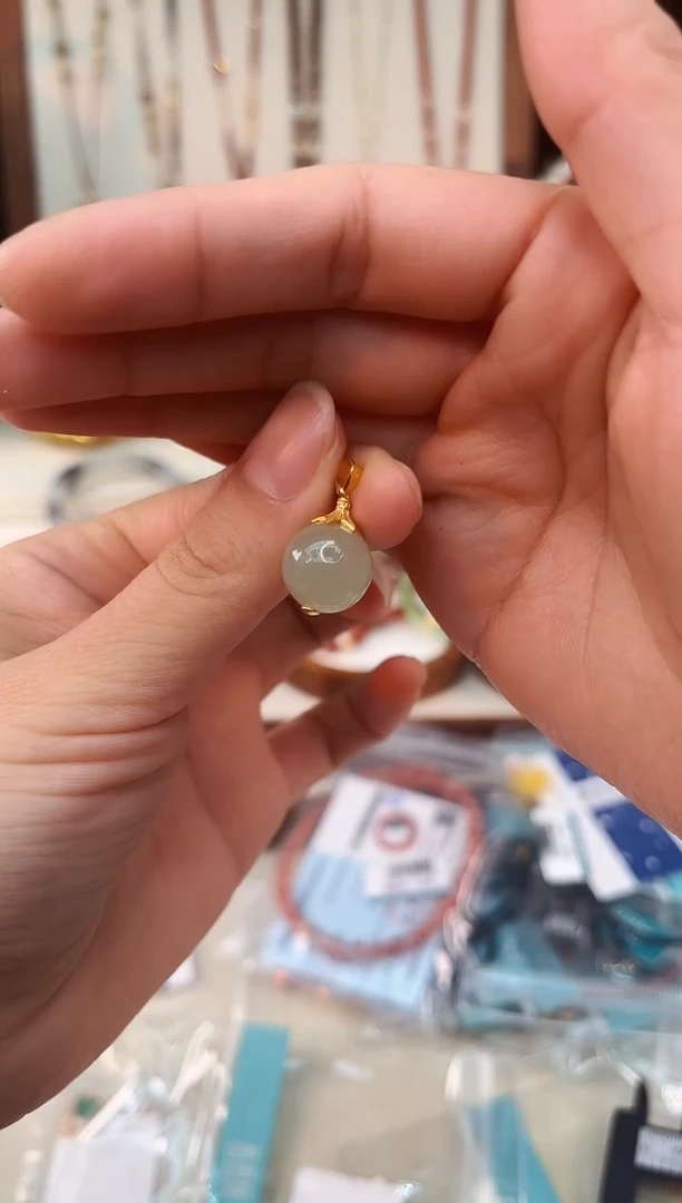 未镶嵌和田玉手饰@@I0114D017732