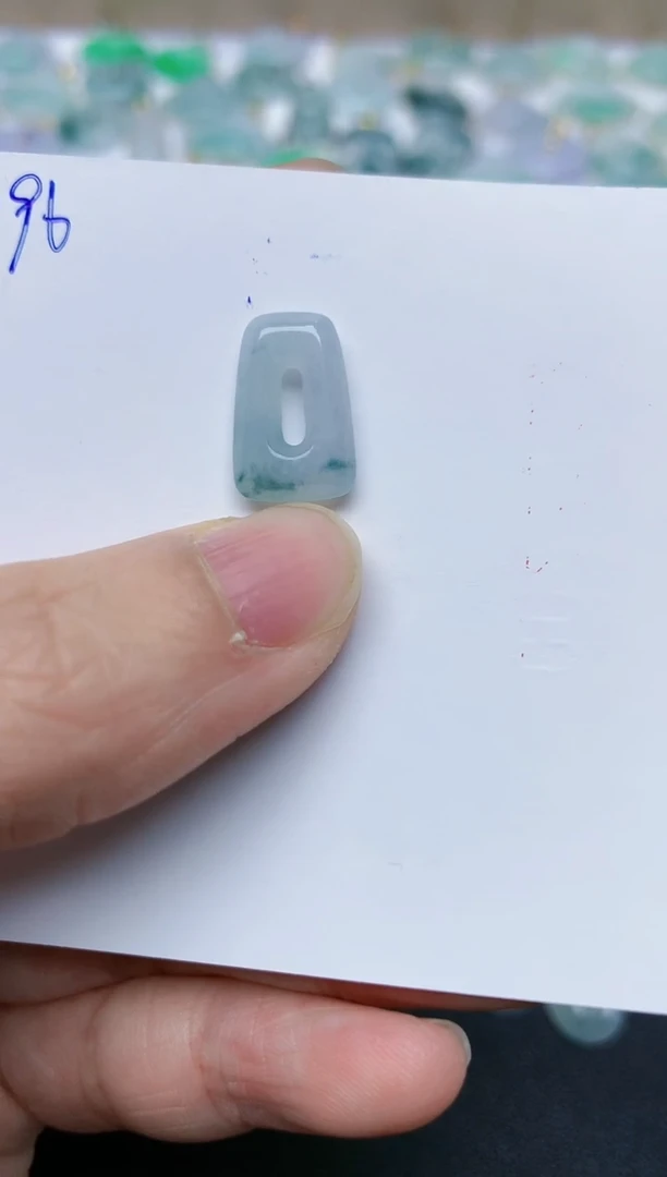 【闪购商品】翡翠颈饰未镶嵌天然翡翠A货    196