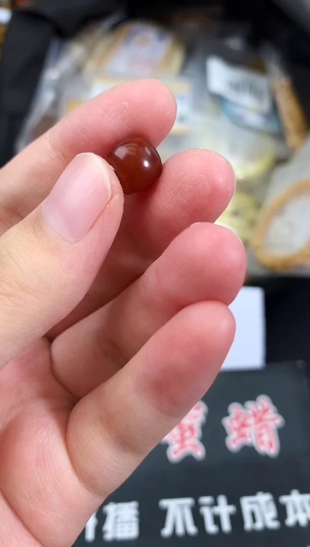 蜜蜡未镶嵌珠宝奇石32
