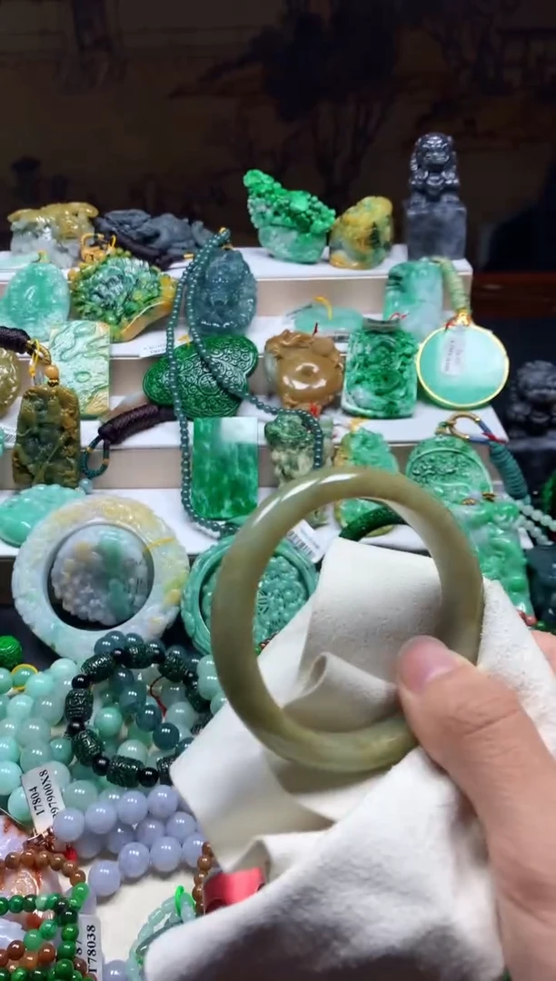未镶嵌挂件翡翠天然A货翡翠