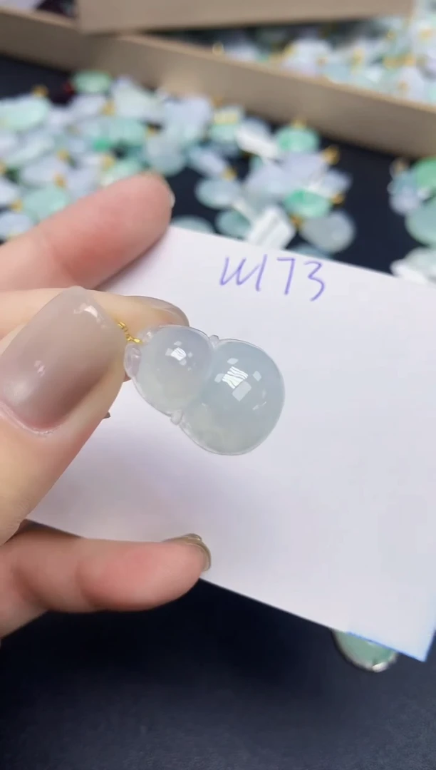 颈饰18K金镶嵌翡翠天然缅甸翡翠A货翡翠百元以上9元证书费自理