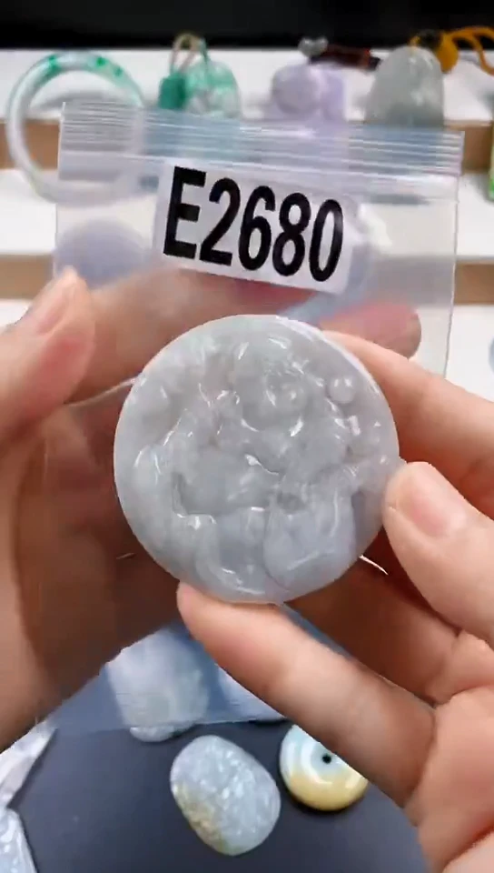 颈饰未镶嵌翡翠天然翡翠吊坠挂件