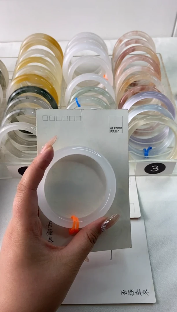 【闪购商品】石英质玉手镯未镶嵌2