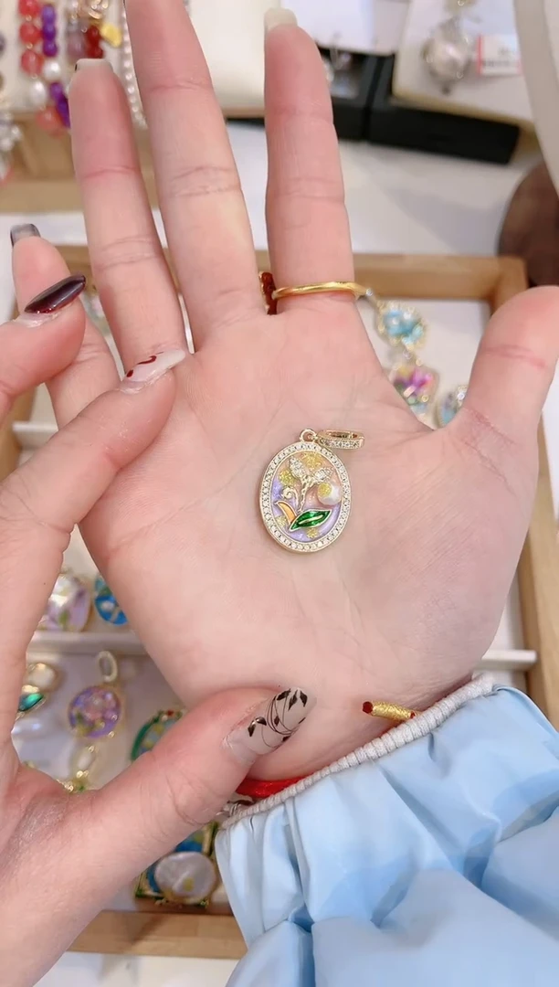 【闪购商品】淡水珍珠颈饰合金吊坠