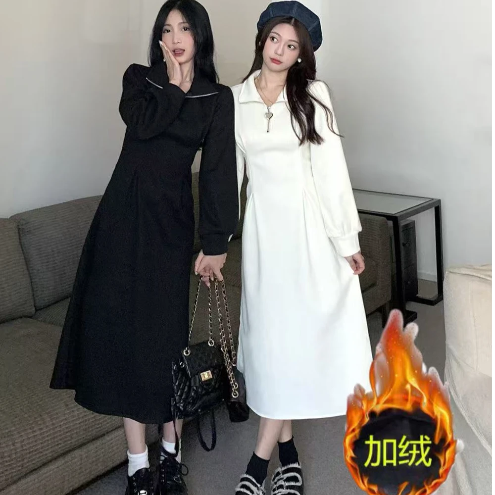 冬季新款设计感收腰显瘦长袖加绒加厚孕妇哺乳连衣裙