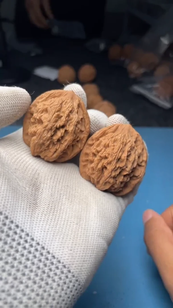 桃核把件a195  麦虎  37尺