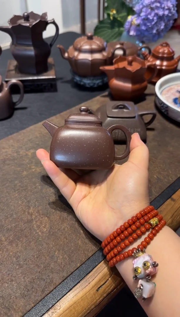 茶壶紫砂四方坦然 铺砂