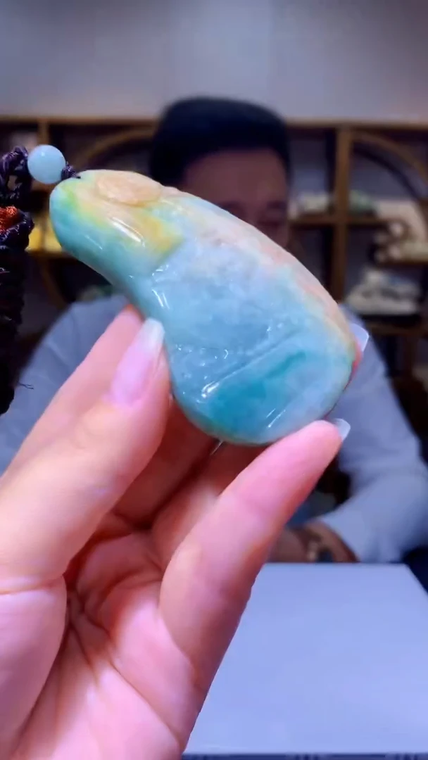 未镶嵌定制翡翠8014fh-毛货挂件52