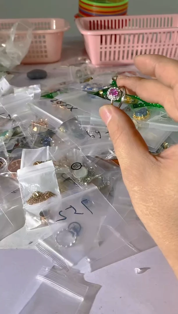 【闪购商品】水晶颈饰银S925镶嵌960红宝，蓝宝，多样性发一件赠链