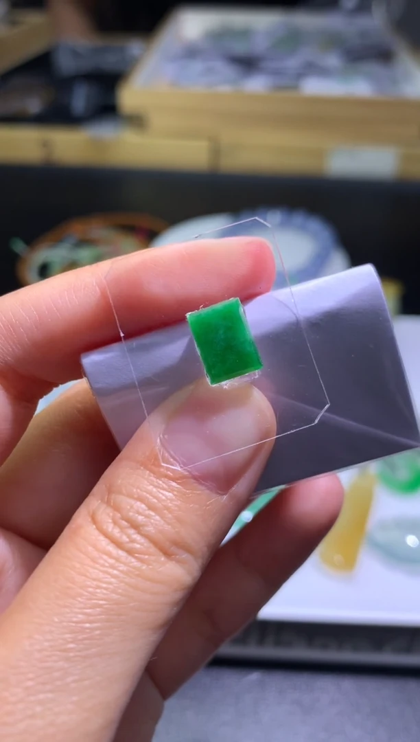 定制翡翠未镶嵌毛货