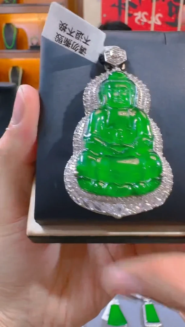 吊坠(赠链)银S925镶嵌翡翠天然A货翡翠