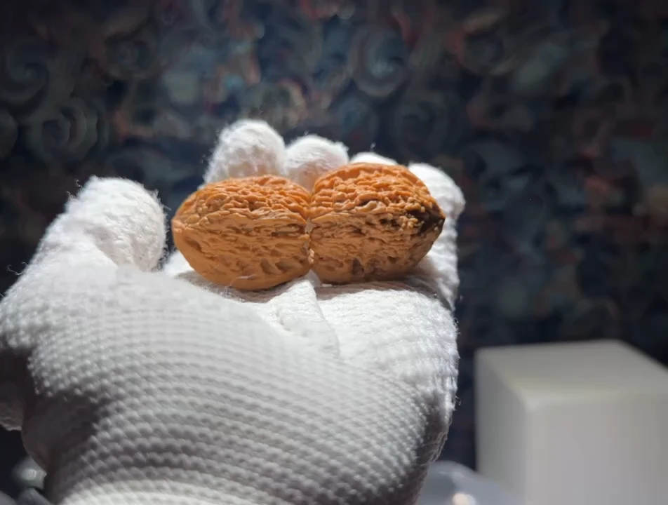 吊坠文玩核桃哈**啦小丑疆 全品