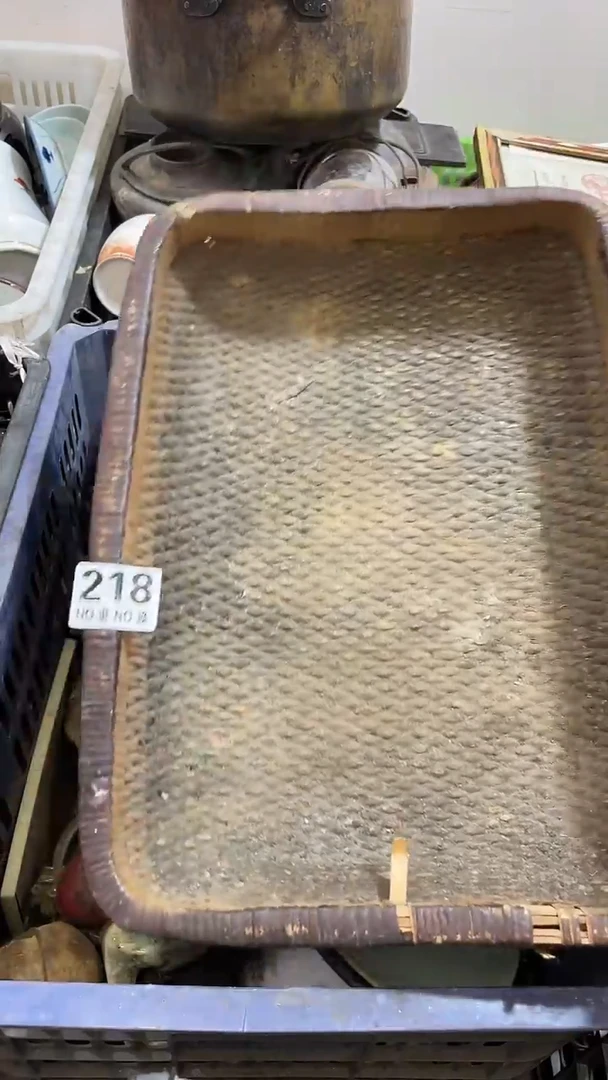 苏****，所拍商品均为残品，付款表示默认，不退不换，看好下单，