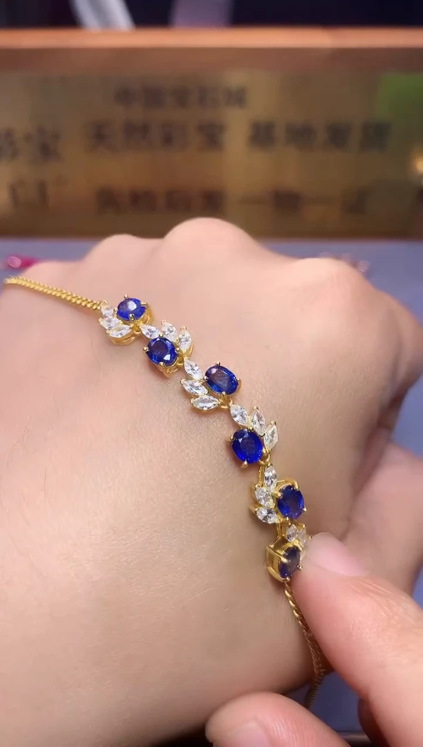 【闪购商品】蓝宝石手链银S925镶嵌........