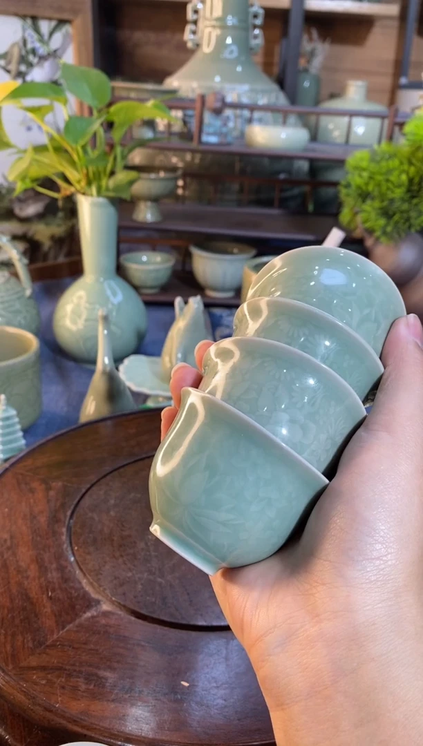 【闪购商品】100018薄胎微瑕失圆百花小杯4只