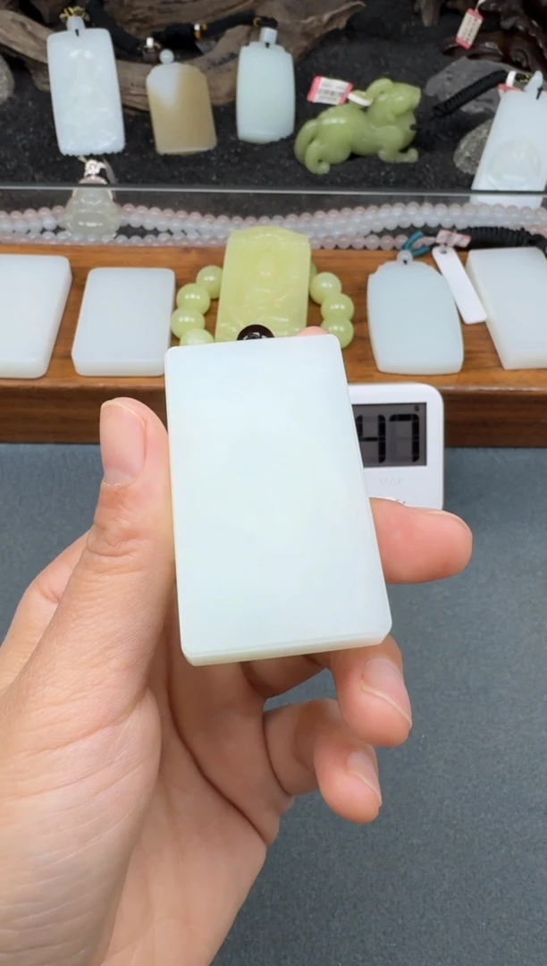 颈饰未镶嵌和田玉2