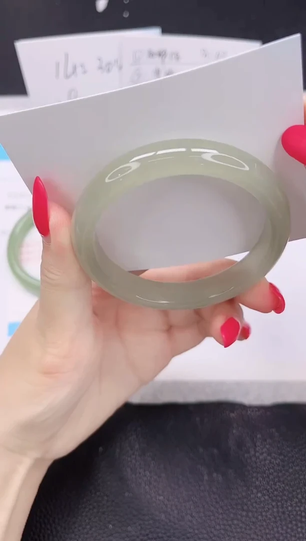 未镶嵌手镯石英质玉223-56.7