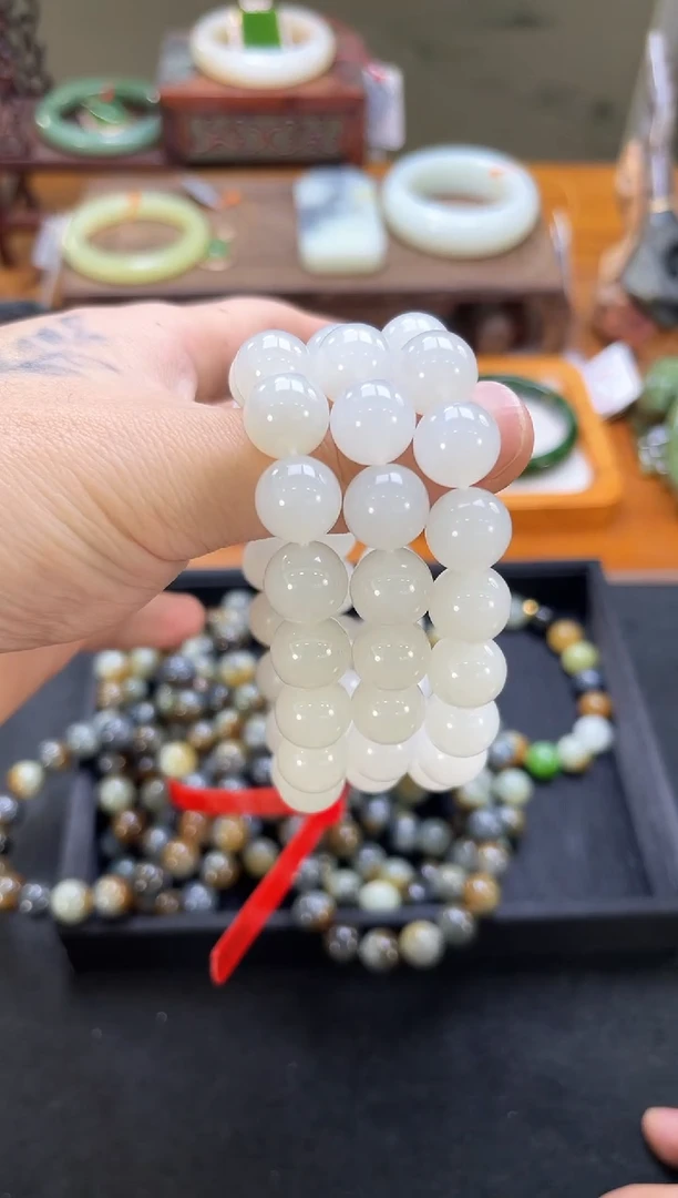 未镶嵌手串和田玉卡12新疆黑山 圆珠 多样性发一 无墨