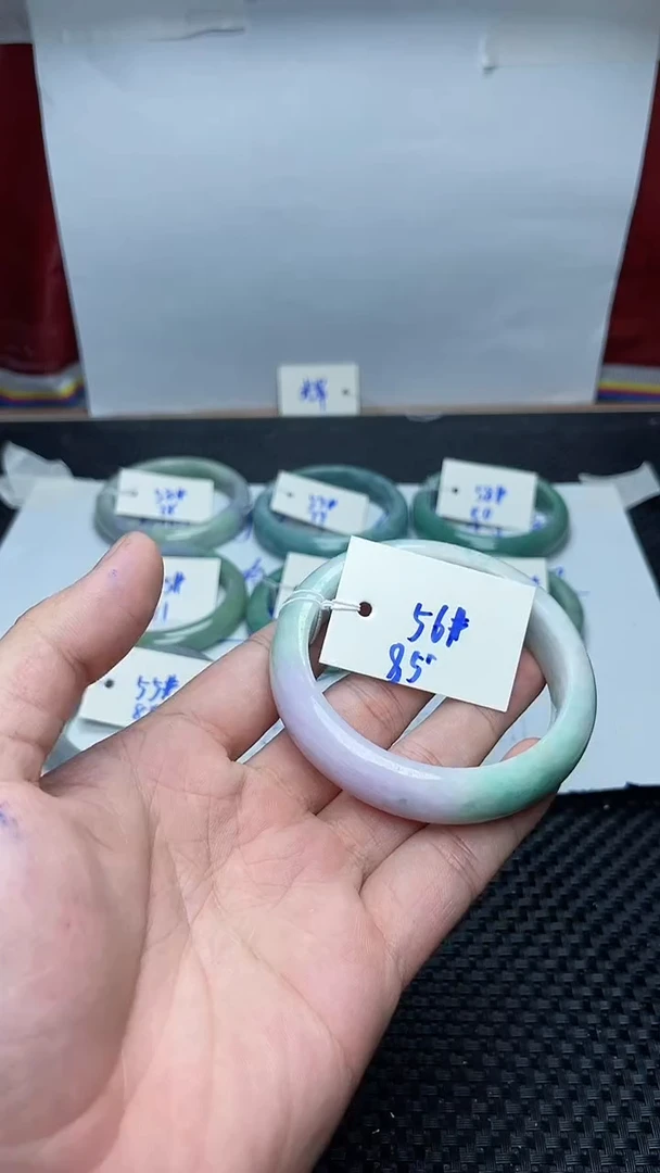 未镶嵌手镯翡翠85