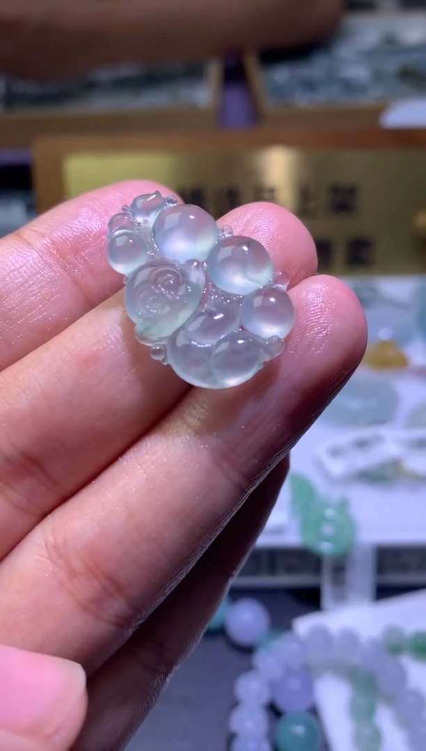 未镶嵌定制翡翠毛货