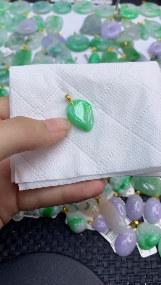 颈饰未镶嵌翡翠天然缅甸A货翡翠