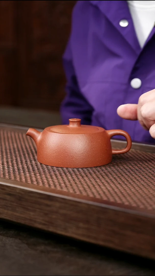 茶壶紫砂红降坡井栏
