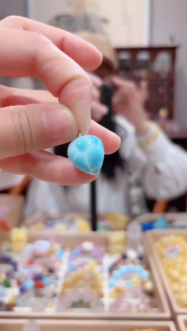 【闪购商品】针钠钙石（海纹石）颈饰18K金镶嵌设计款珠串