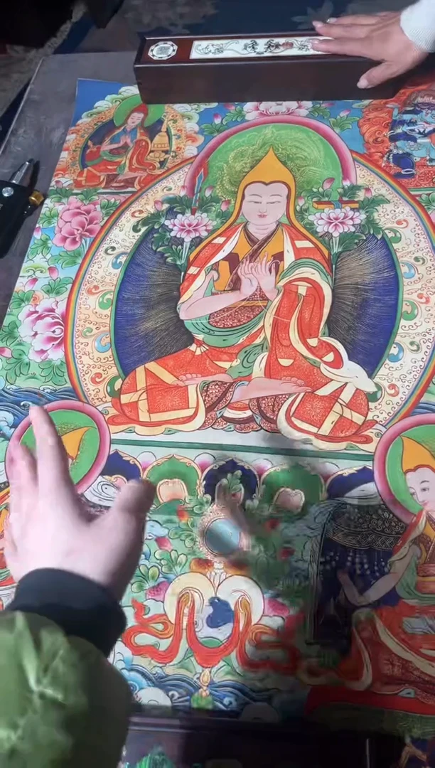卷轴画龙妹的唐卡tk16057