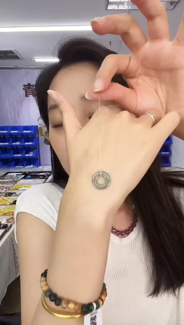 翡翠银S925镶嵌耳饰 天然珠宝多样性发其一