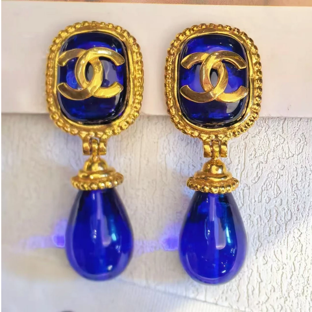 95新 Chanel/香奈儿  中古蓝色琉璃双C小扫肩耳夹/M412144