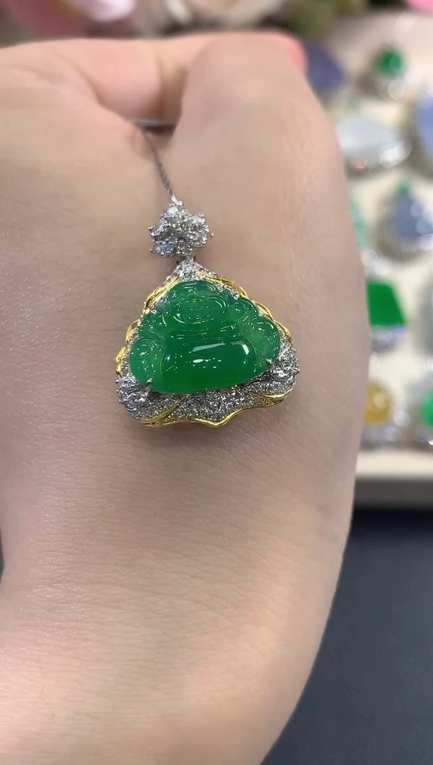 吊坠(不含链)18K金镶嵌翡翠春日珠宝 C51