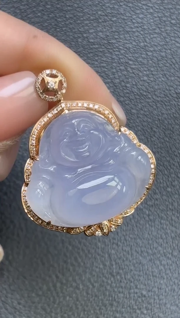 颈饰18K金镶嵌翡翠佛公