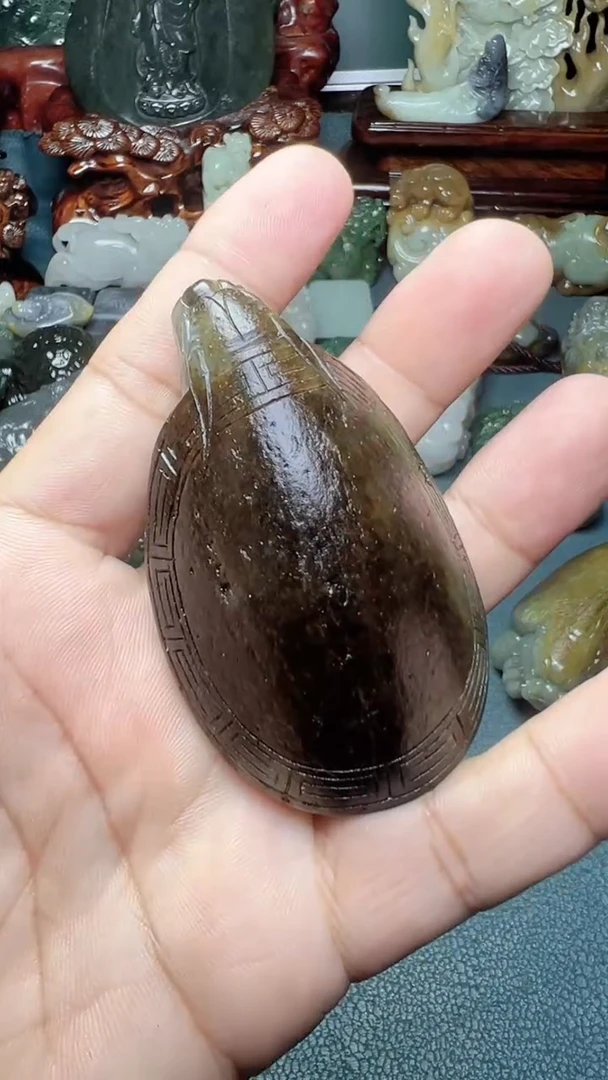 未镶嵌和田玉把件-