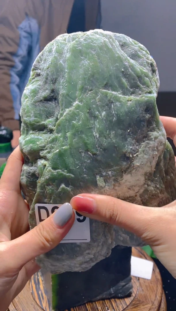 未镶嵌和田玉珠宝半成品1