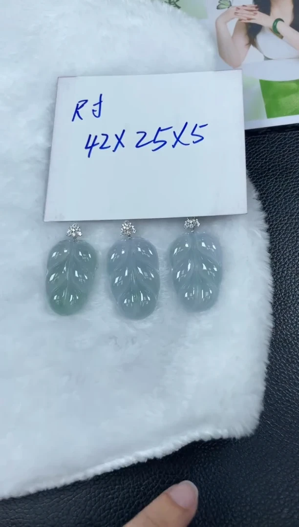 18K金镶嵌挂件翡翠H*a叶子5/多样性发其一配绳@CP