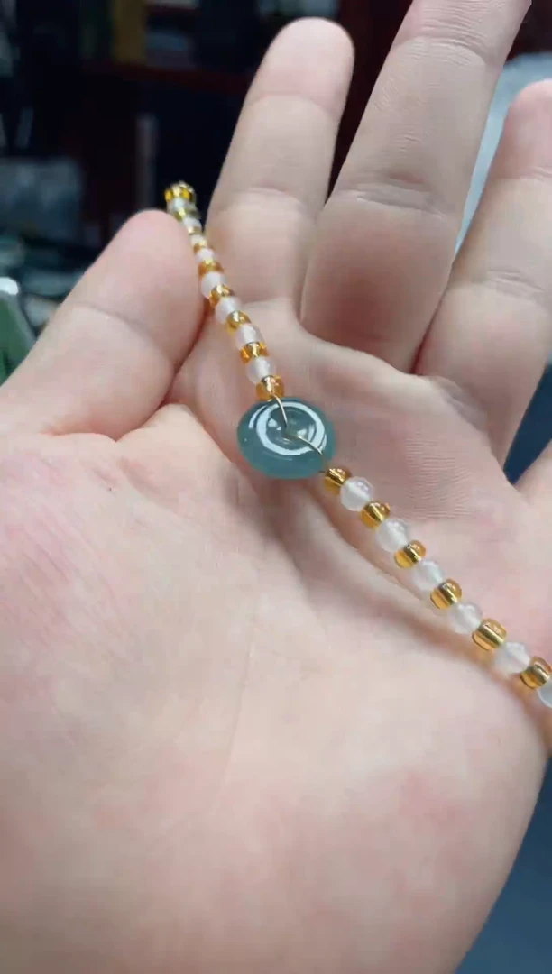 翡翠未镶嵌吊坠(不含链)翡翠1