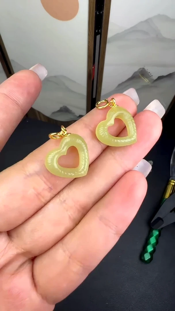 吊坠(不含链)未镶嵌和田玉JJD1118007GCU0137多样性发一